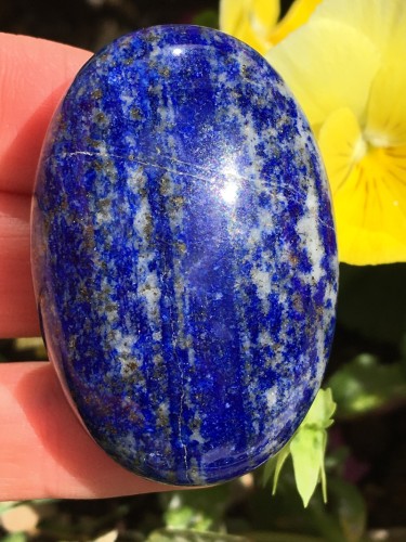 galet en pierre lapis lazuli 41g