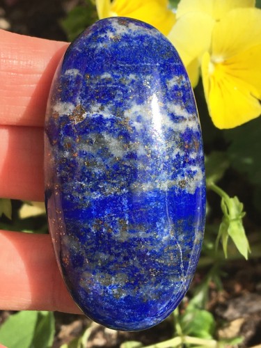 galet en pierre lapis lazuli 48g
